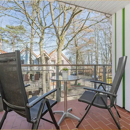 Seeblick Aquamarin דירה